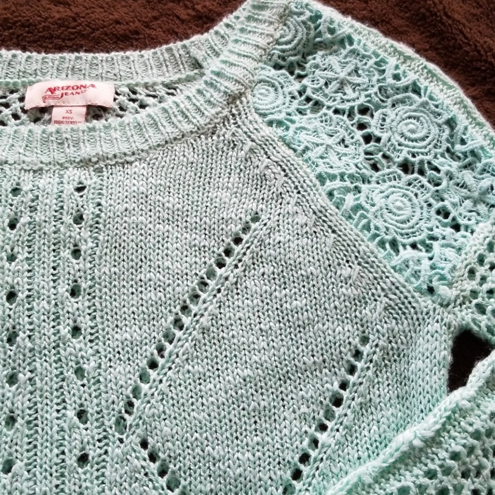 Arizona Jean Company Crop Top - Picture 2 of 8